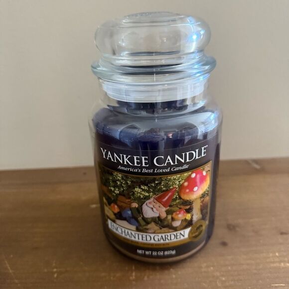 Retired Yankee candle Enchanted Garden candle large candle mushroom gnome - Picture 1 of 3